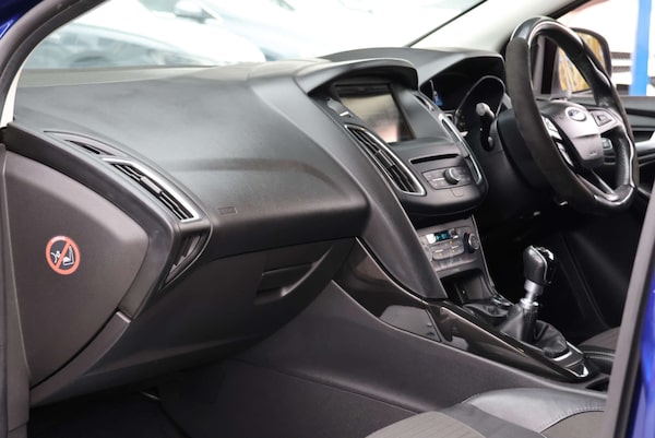 Used Ford Focus 2015 for sale - 76206213: Photo 10