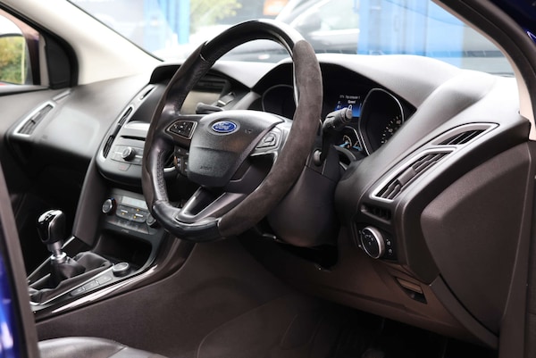 Used Ford Focus 2015 for sale - 76206213: Photo 4