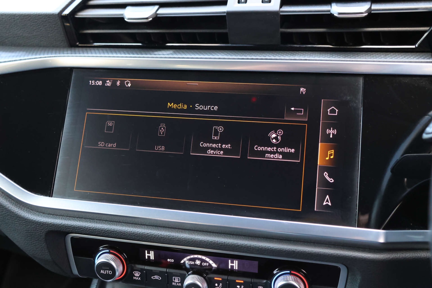 Used Audi Q3 2020 for sale - 76693625: Photo 24