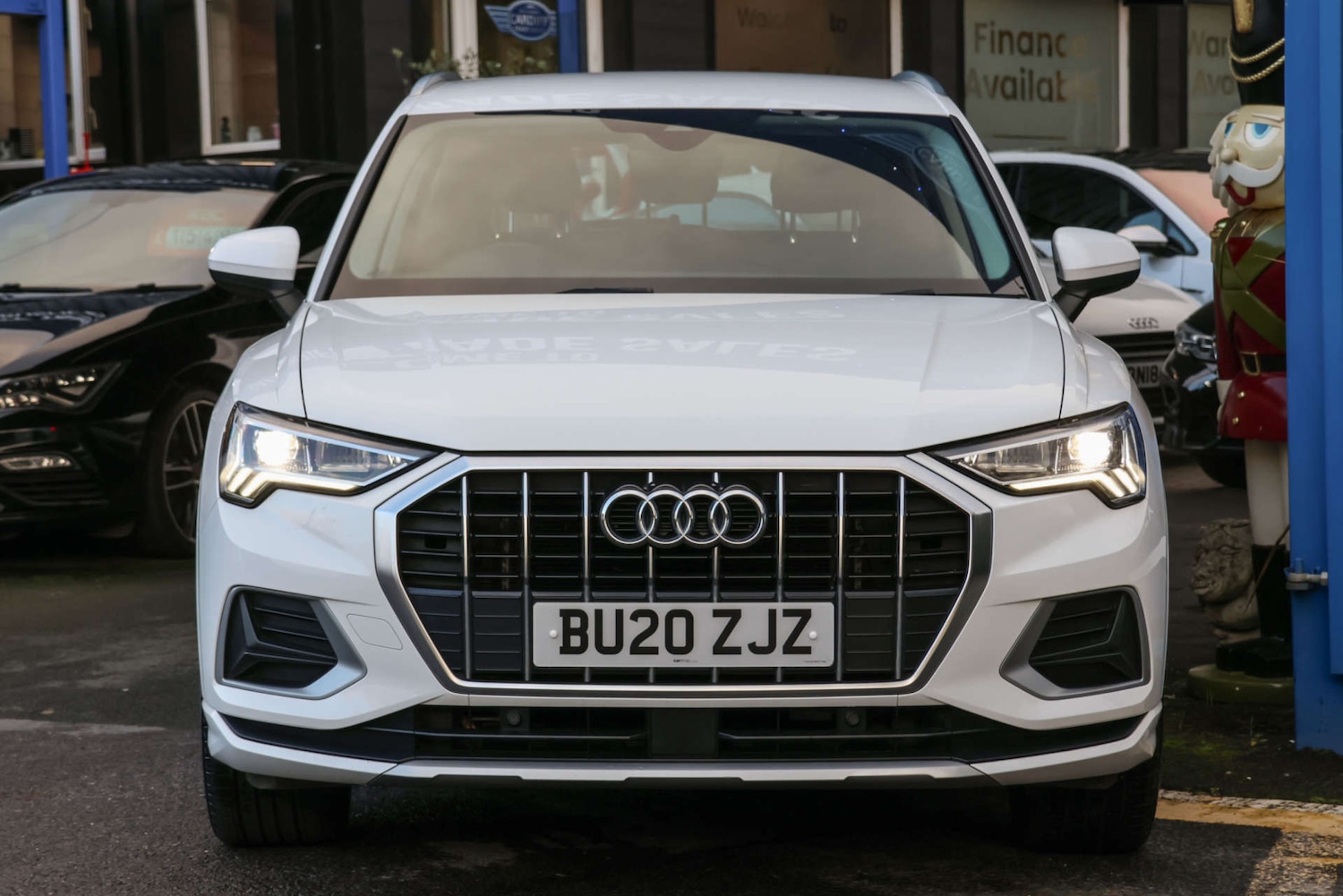 Used Audi Q3 2020 for sale - 76693625: Photo 3
