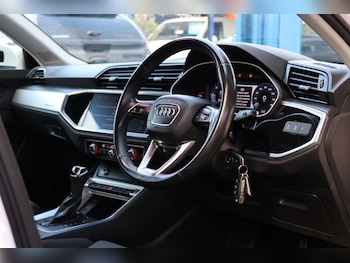 Used Audi Q3 2020 for sale - 76693625: Photo