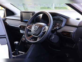 Used Dacia Sandero Stepway 2022 for sale - 79209292: Photo