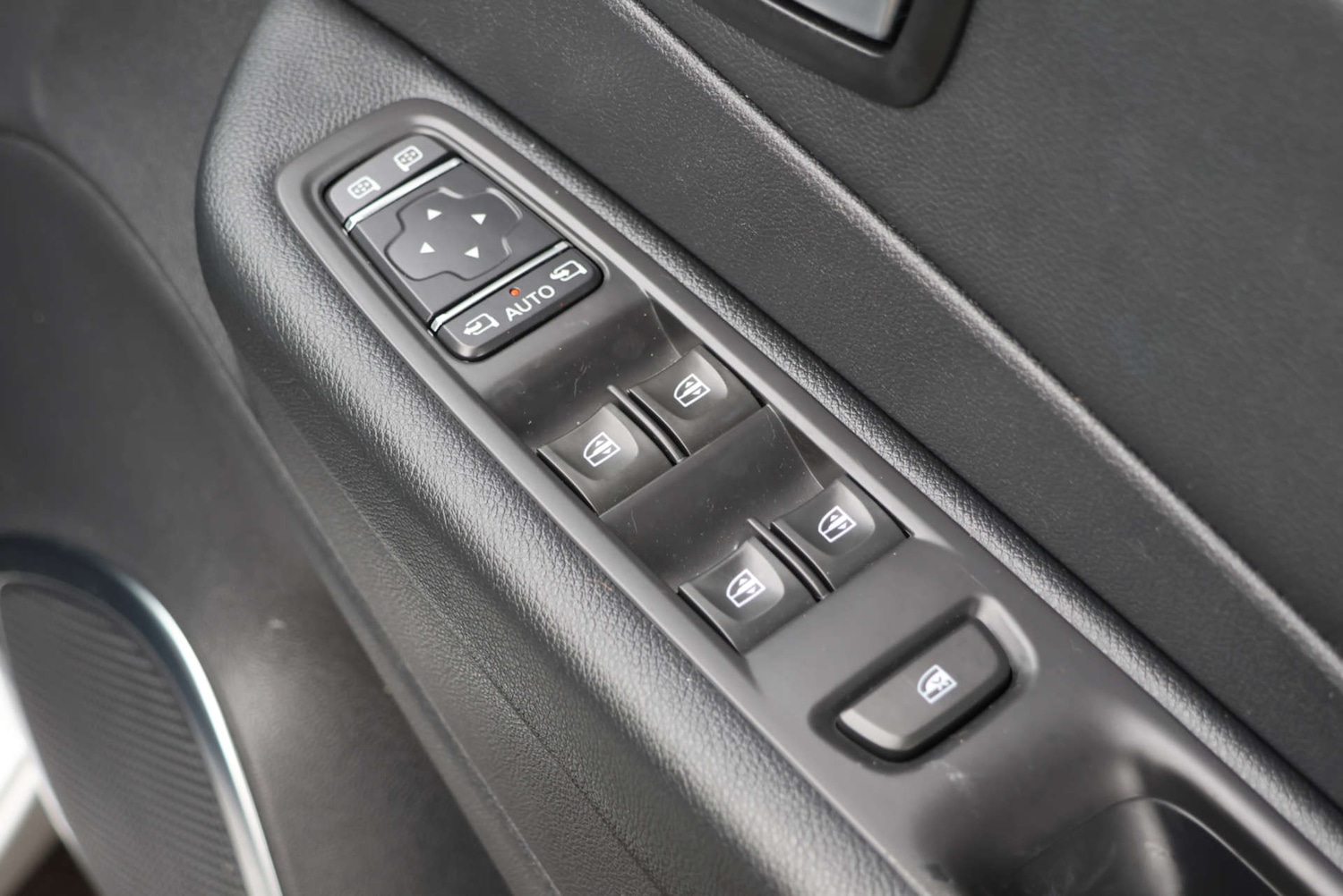 Used Renault Captur 2017 for sale - 77780906: Photo 31