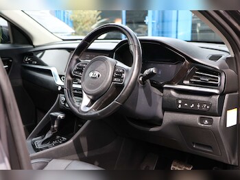Used Kia Niro 2021 for sale - 78201117: Photo