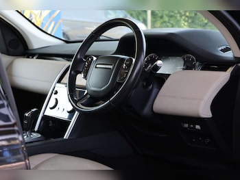 Used Land Rover Discovery Sport 2019 for sale - 79209325: Photo