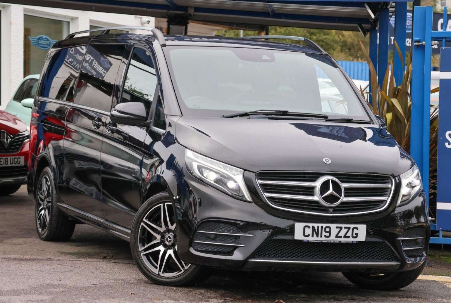 Used Mercedes-Benz V-Class 2019 for sale - 76363913: Photo 1