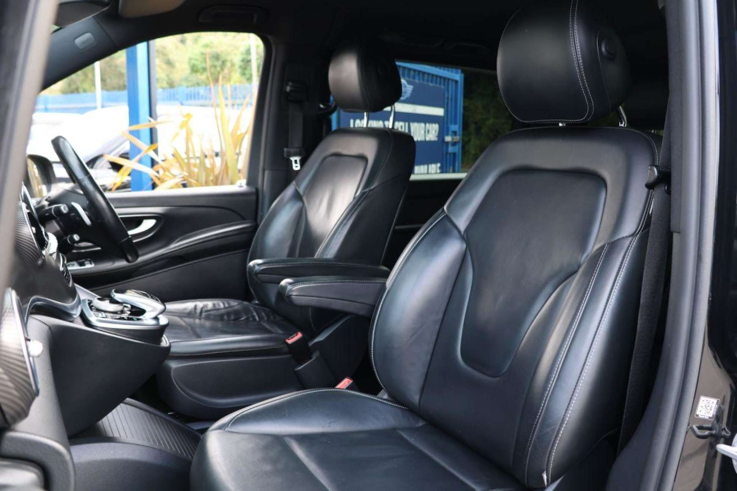 Used Mercedes-Benz V-Class 2019 for sale - 76363913: Photo 17