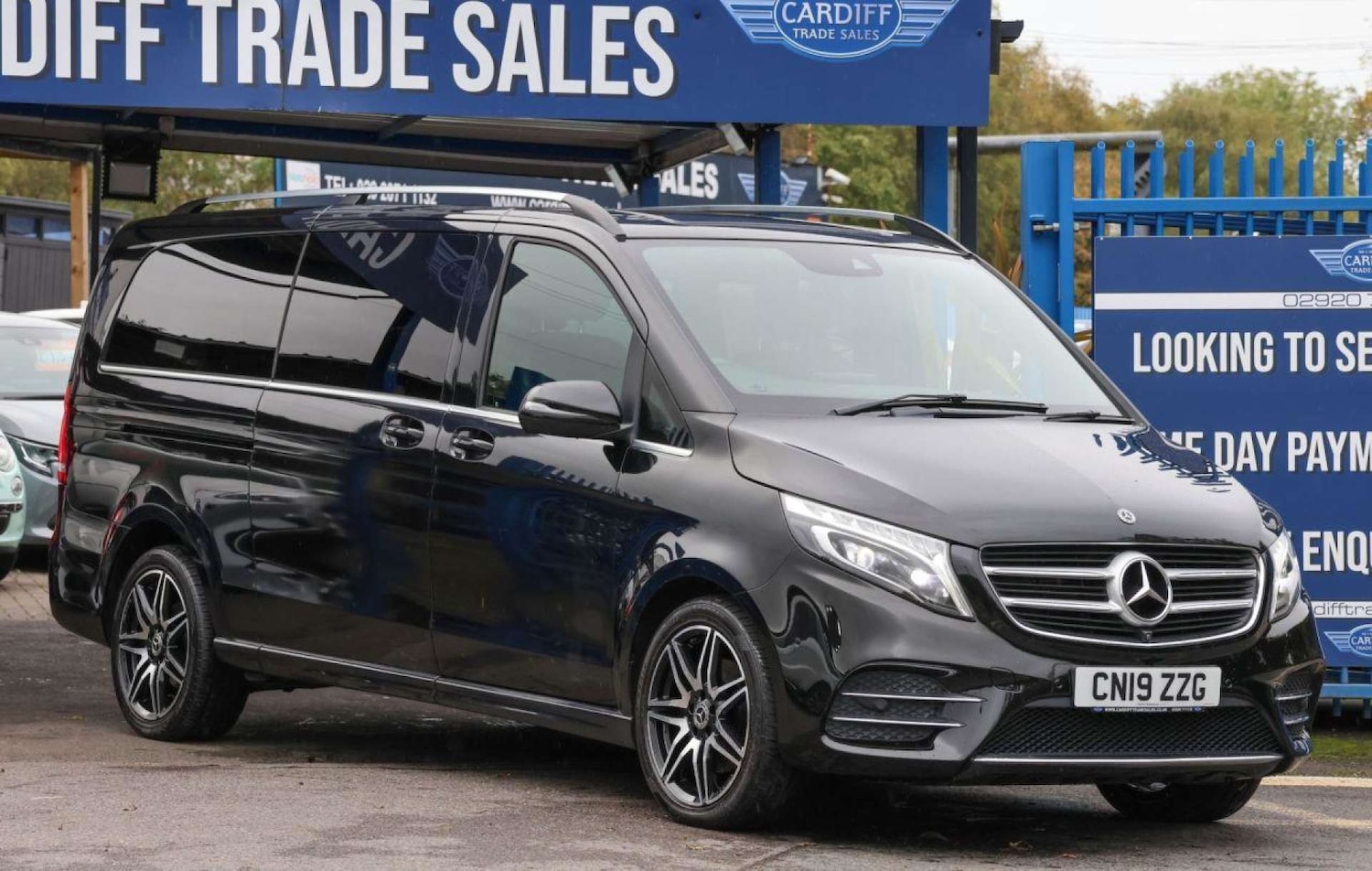 Used Mercedes-Benz V-Class 2019 for sale - 76363913: Photo 2