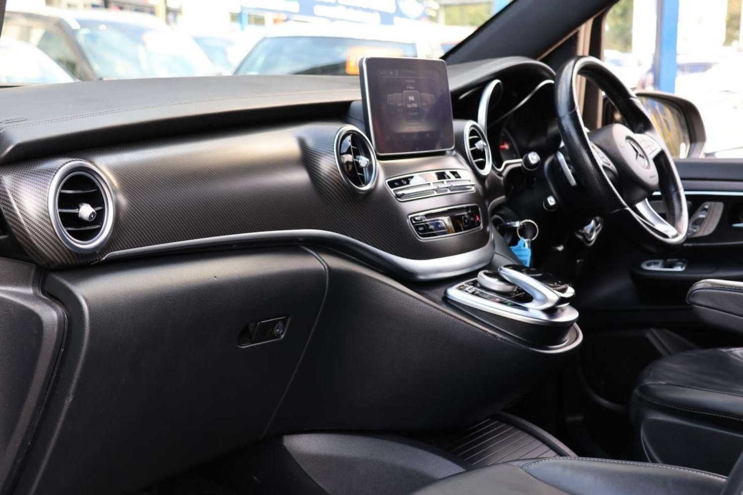 Used Mercedes-Benz V-Class 2019 for sale - 76363913: Photo 20