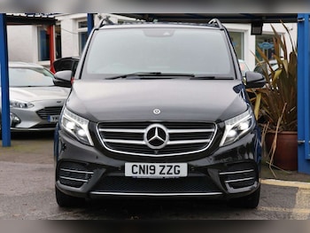 Used Mercedes-Benz V-Class 2019 for sale - 76363913: Photo