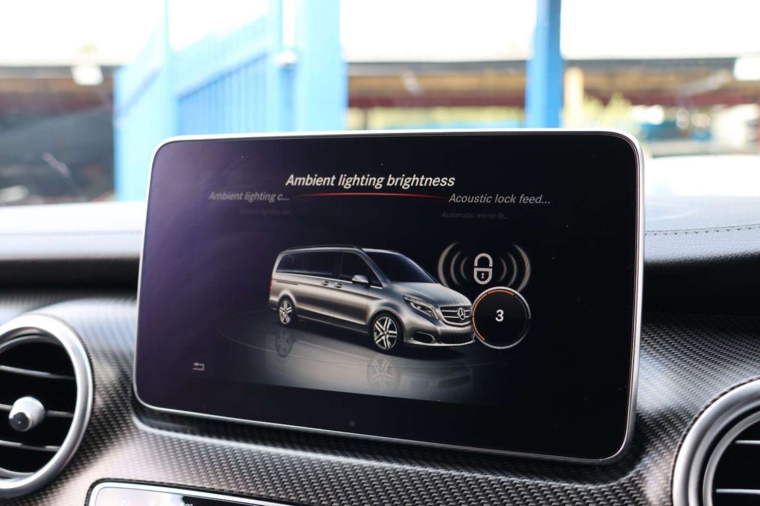 Used Mercedes-Benz V-Class 2019 for sale - 76363913: Photo 41