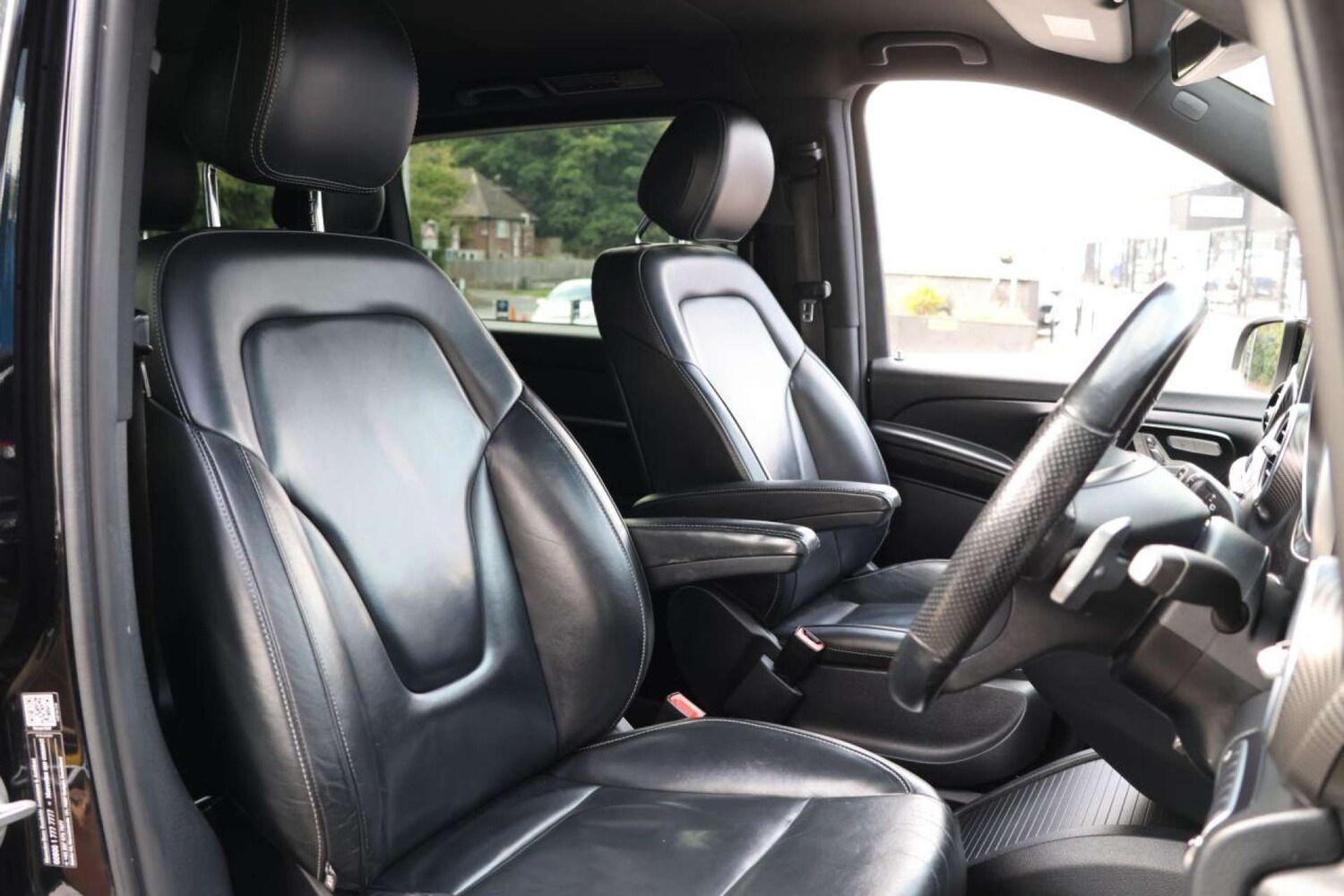 Used Mercedes-Benz V-Class 2019 for sale - 76363913: Photo 6
