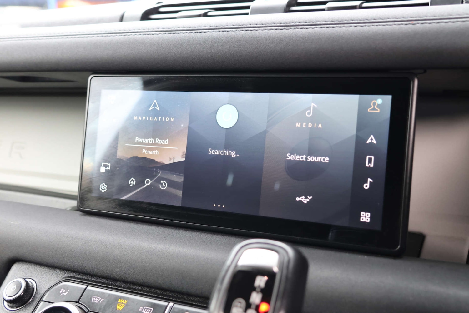 Used Land Rover Defender 2021 for sale - 77227793: Photo 34