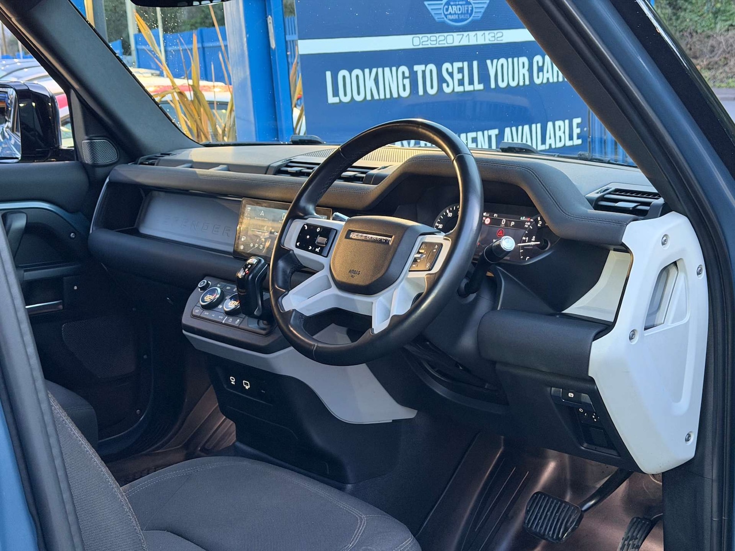 Used Land Rover Defender 2021 for sale - 77227793: Photo 4