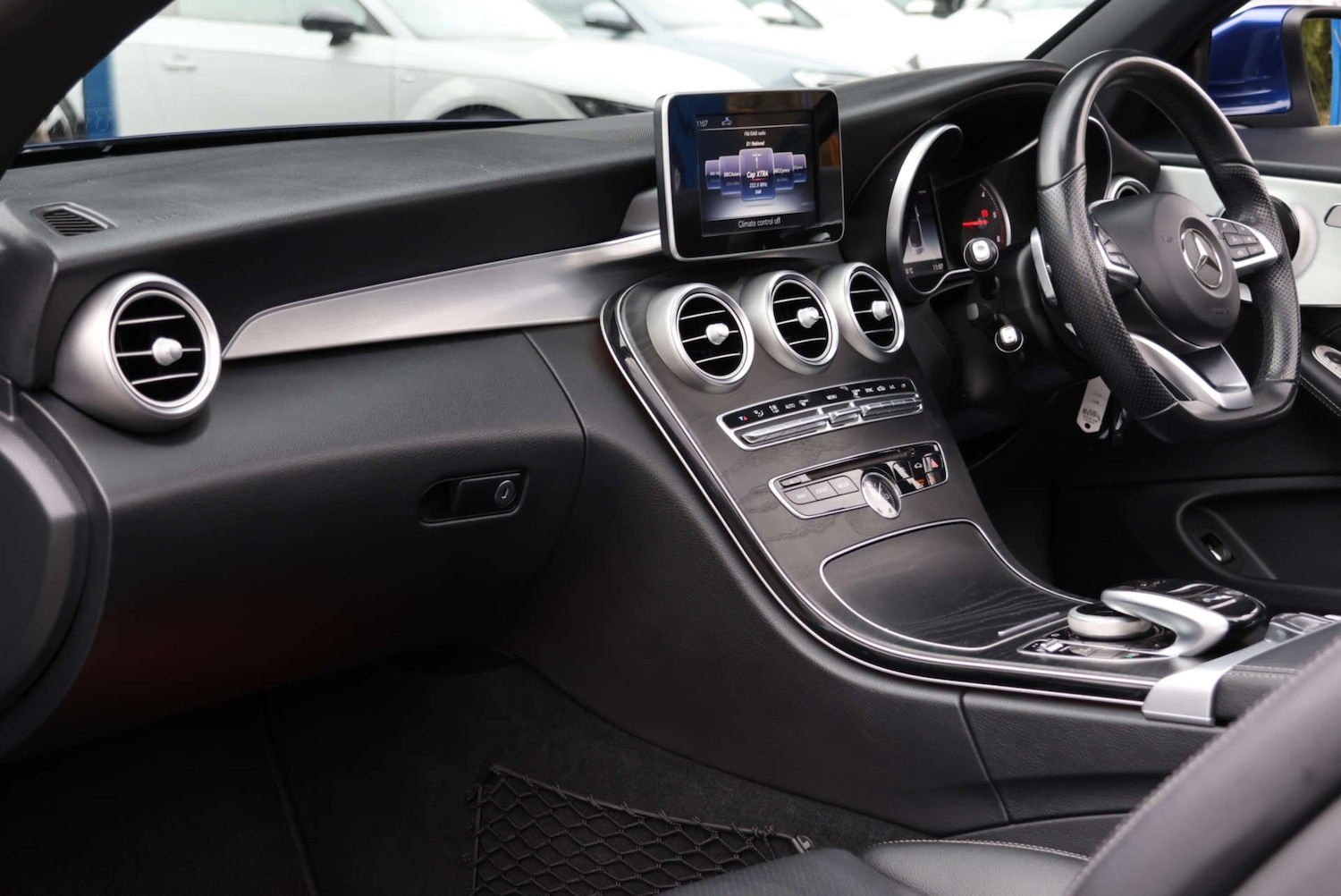 Used Mercedes-Benz C Class 2016 for sale - 76290970: Photo 10