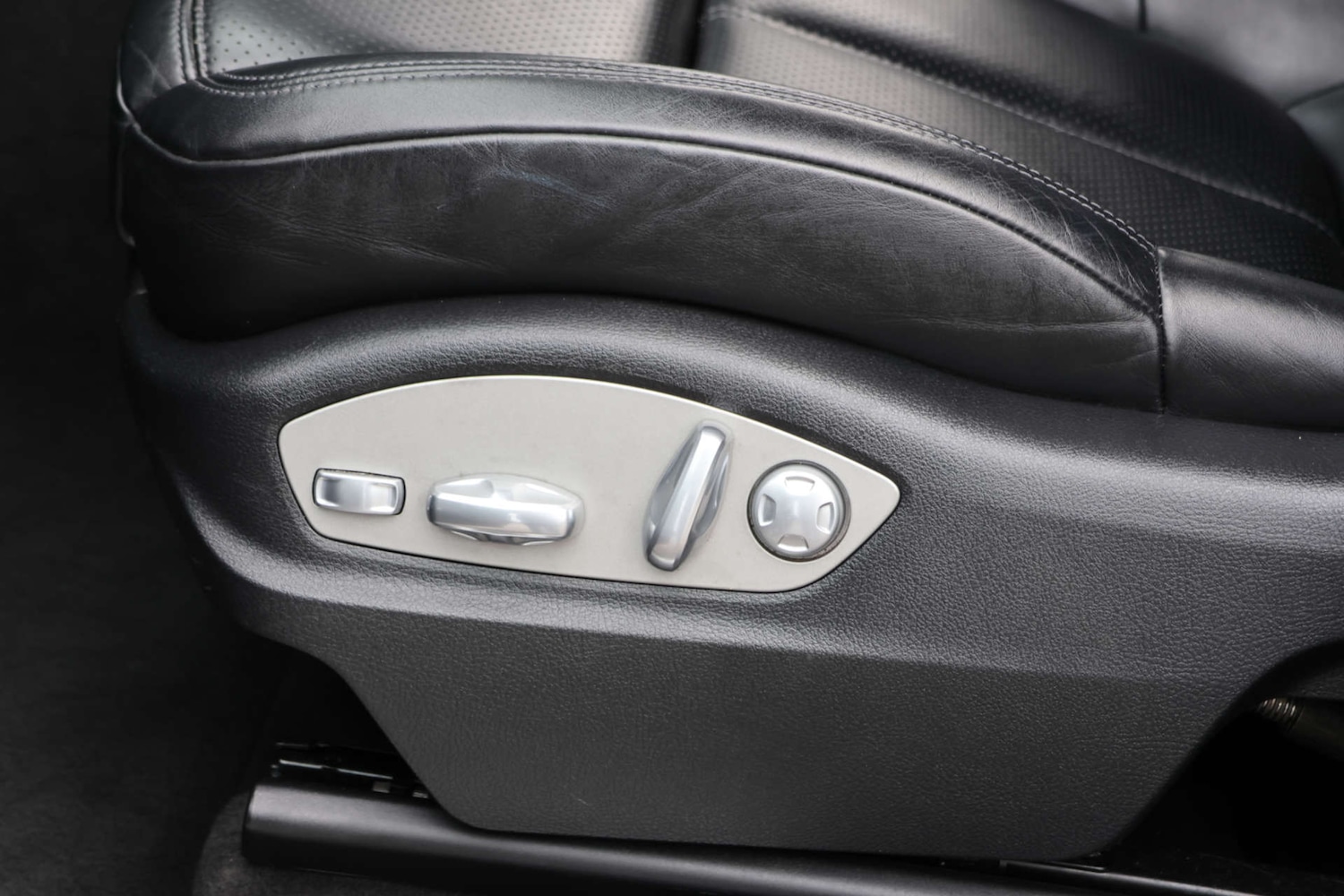 Used Porsche Macan 2017 for sale - 77990030: Photo 10