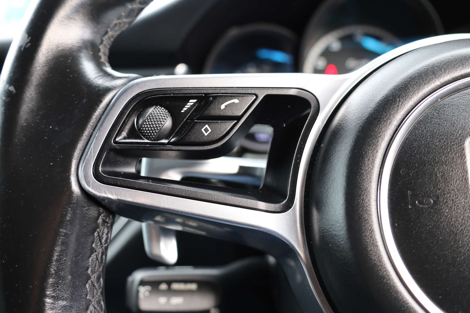 Used Porsche Macan 2017 for sale - 77990030: Photo 28