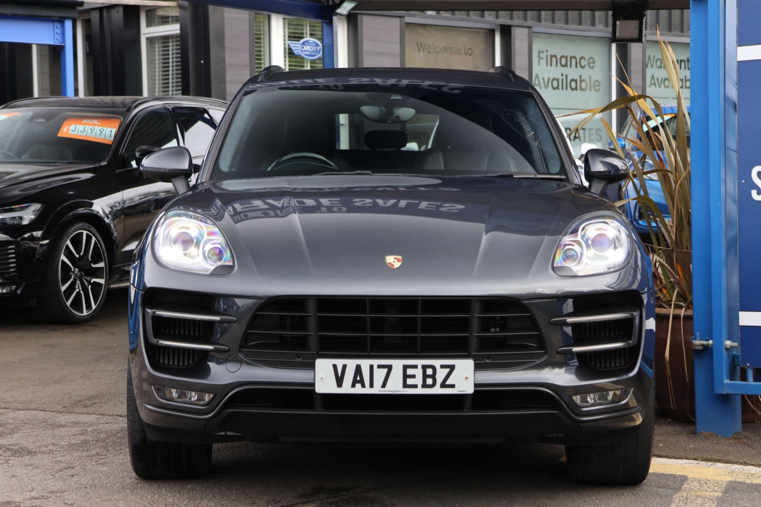 Used Porsche Macan 2017 for sale - 77990030: Photo 3
