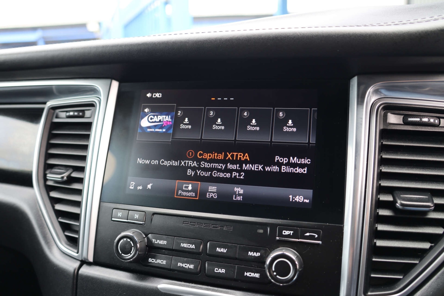 Used Porsche Macan 2017 for sale - 77990030: Photo 34