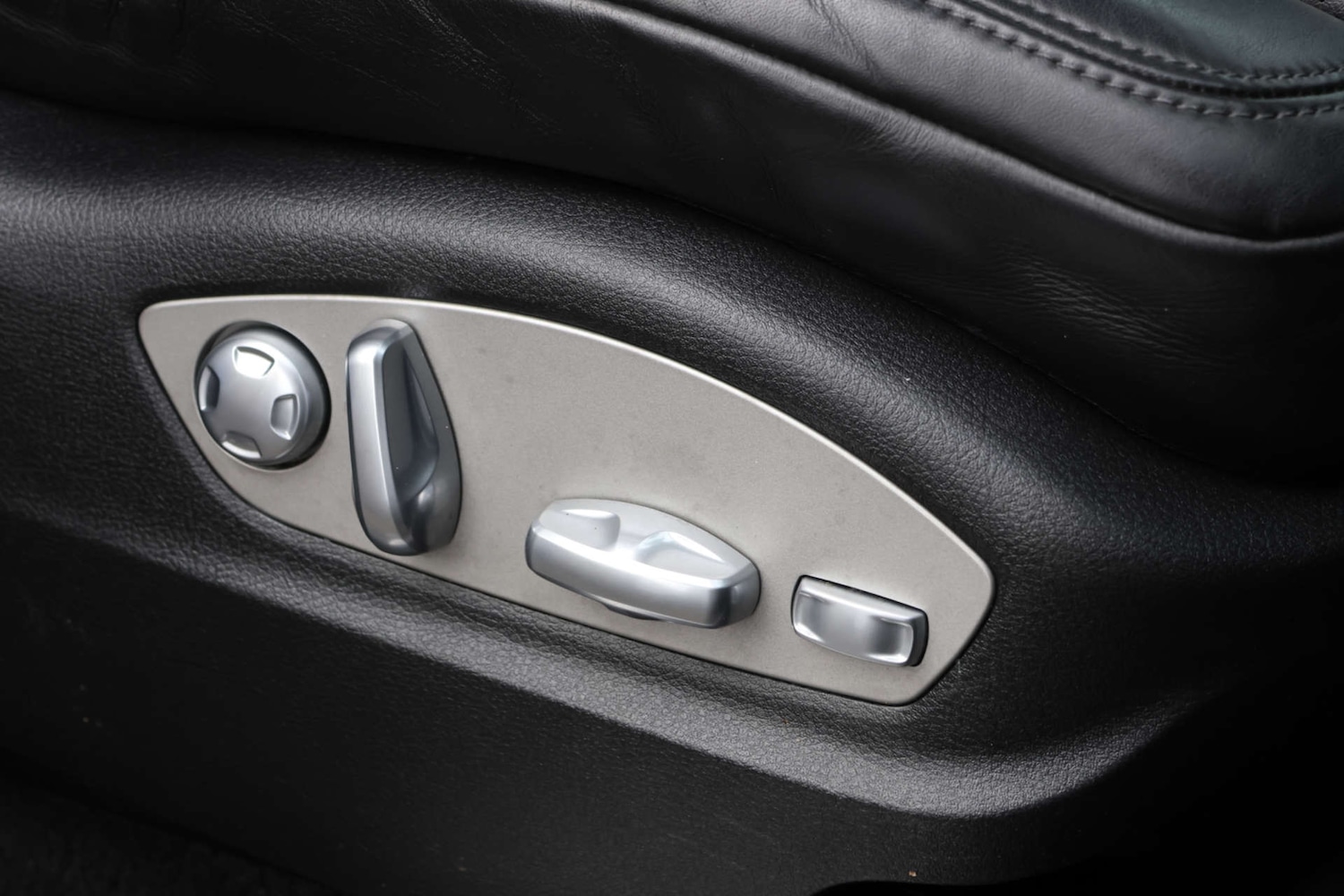 Used Porsche Macan 2017 for sale - 77990030: Photo 6