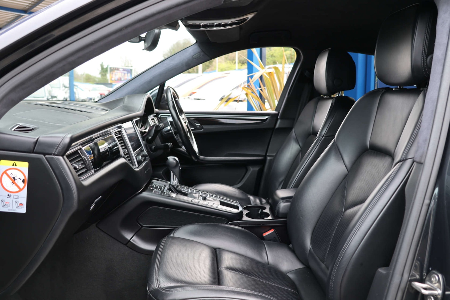 Used Porsche Macan 2017 for sale - 77990030: Photo 9