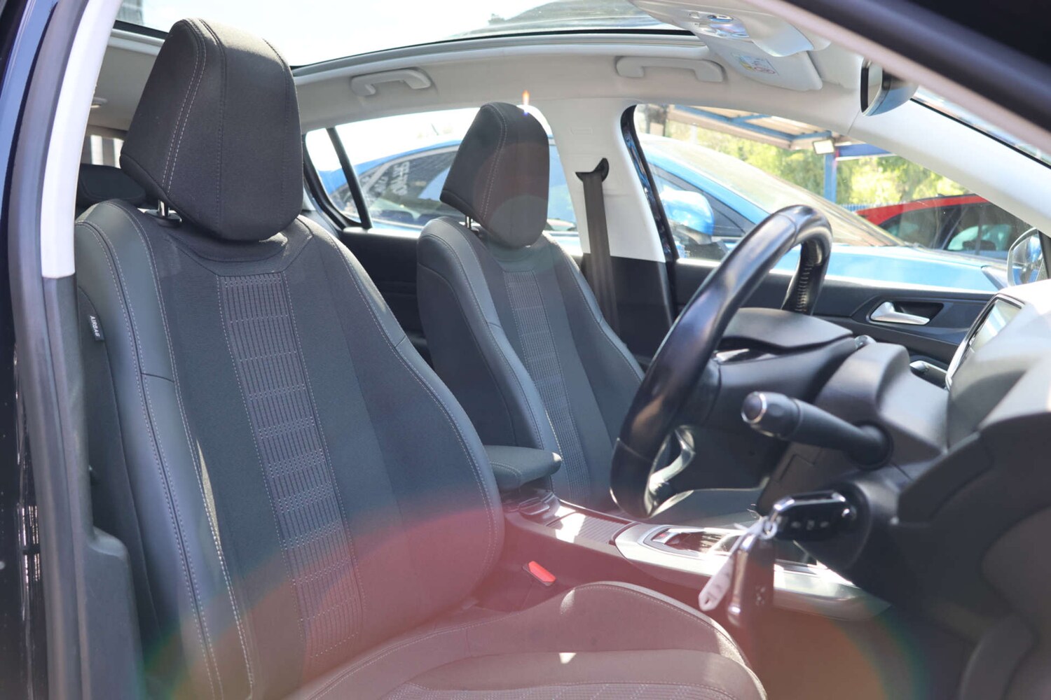 Used Peugeot 308 2018 for sale - 78111363: Photo 6