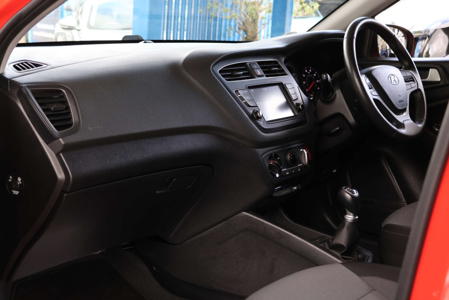 Used Hyundai i20 2019 for sale - 76363885: Photo 11
