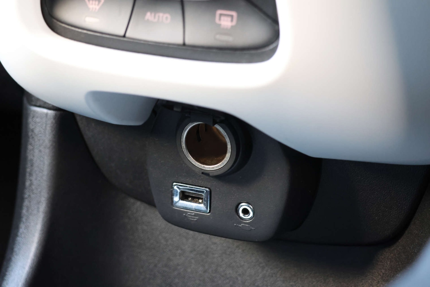 Used Citroen C1 2015 for sale - 76520314: Photo 13