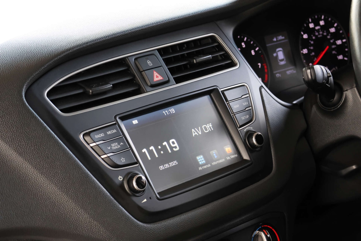 Used Hyundai i20 2019 for sale - 76600558: Photo 13