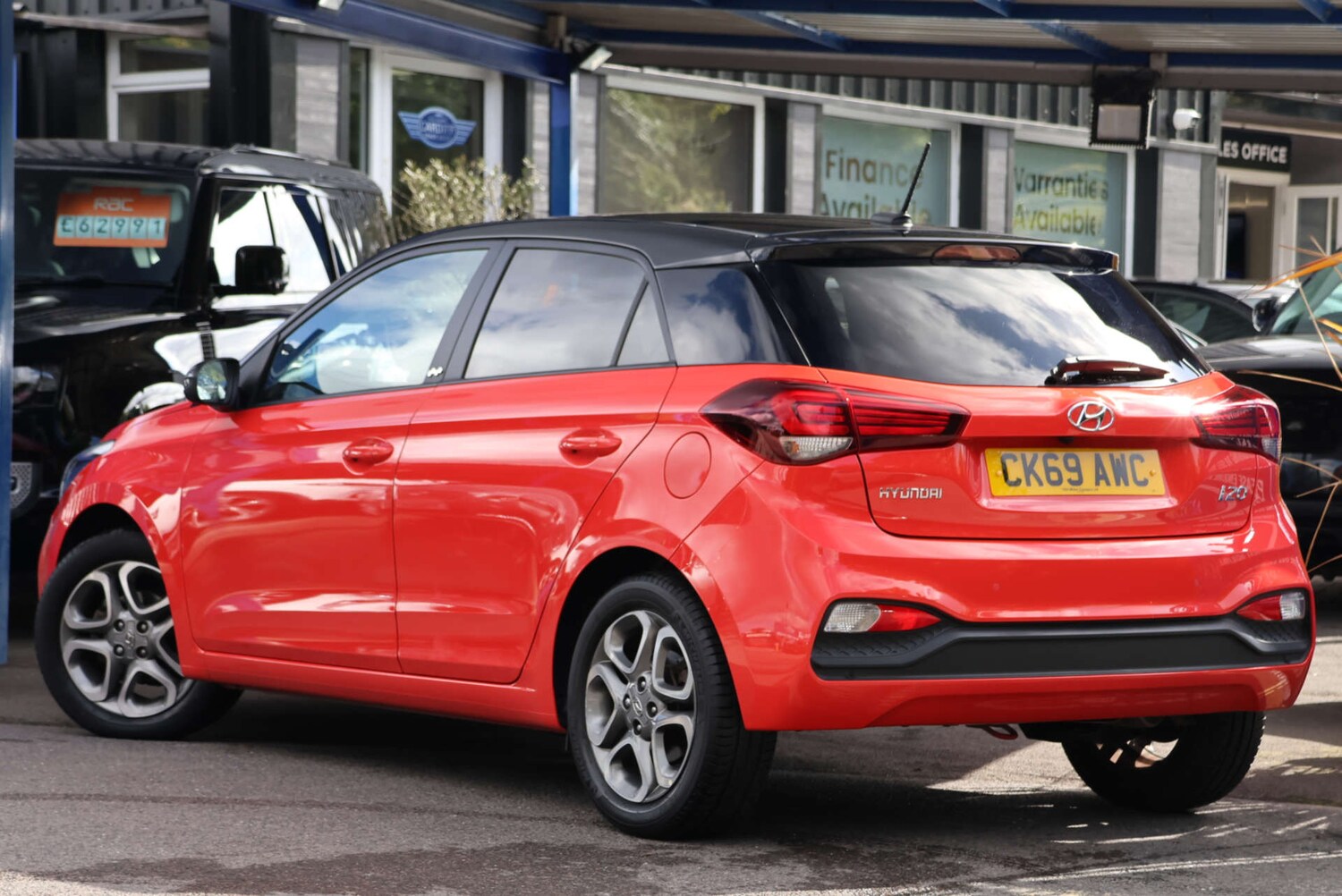 Used Hyundai i20 2019 for sale - 76600558: Photo 17