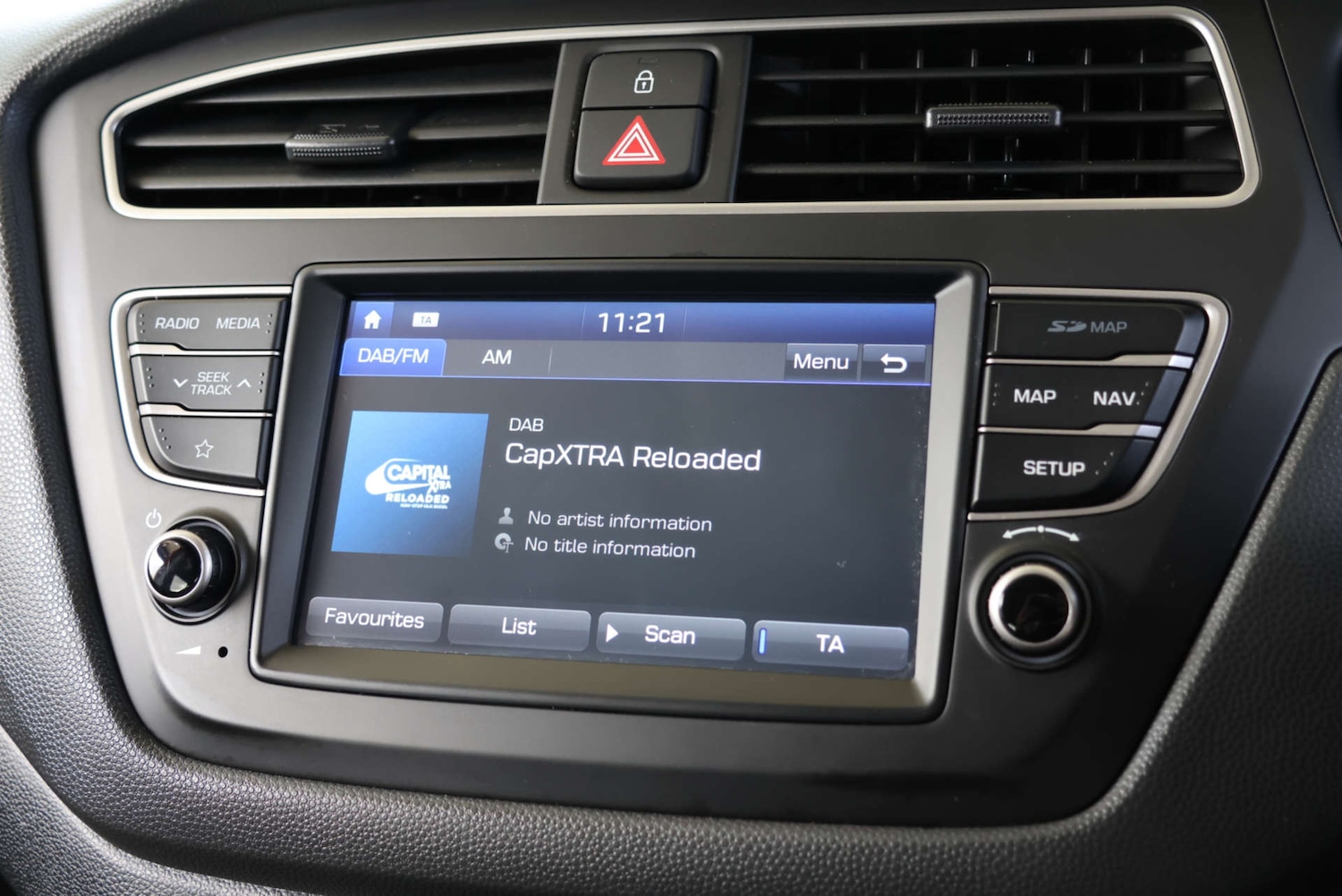 Used Hyundai i20 2019 for sale - 76600558: Photo 30