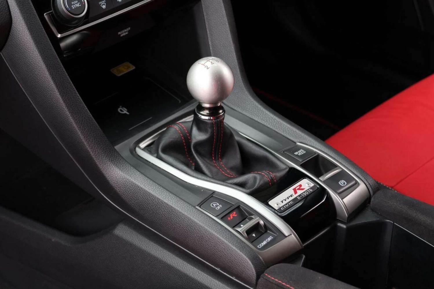 Used Honda Civic 2019 for sale - 76278524: Photo 13