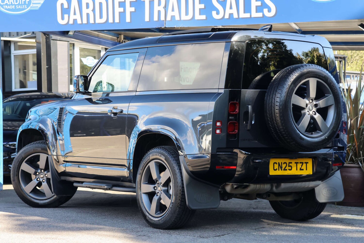 Used Land Rover Defender 2025 for sale - 76038473: Photo 22