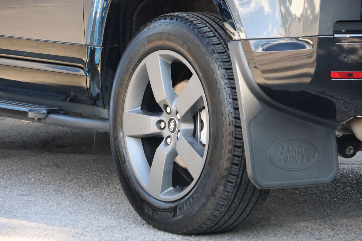 Used Land Rover Defender 2025 for sale - 76038473: Photo 30