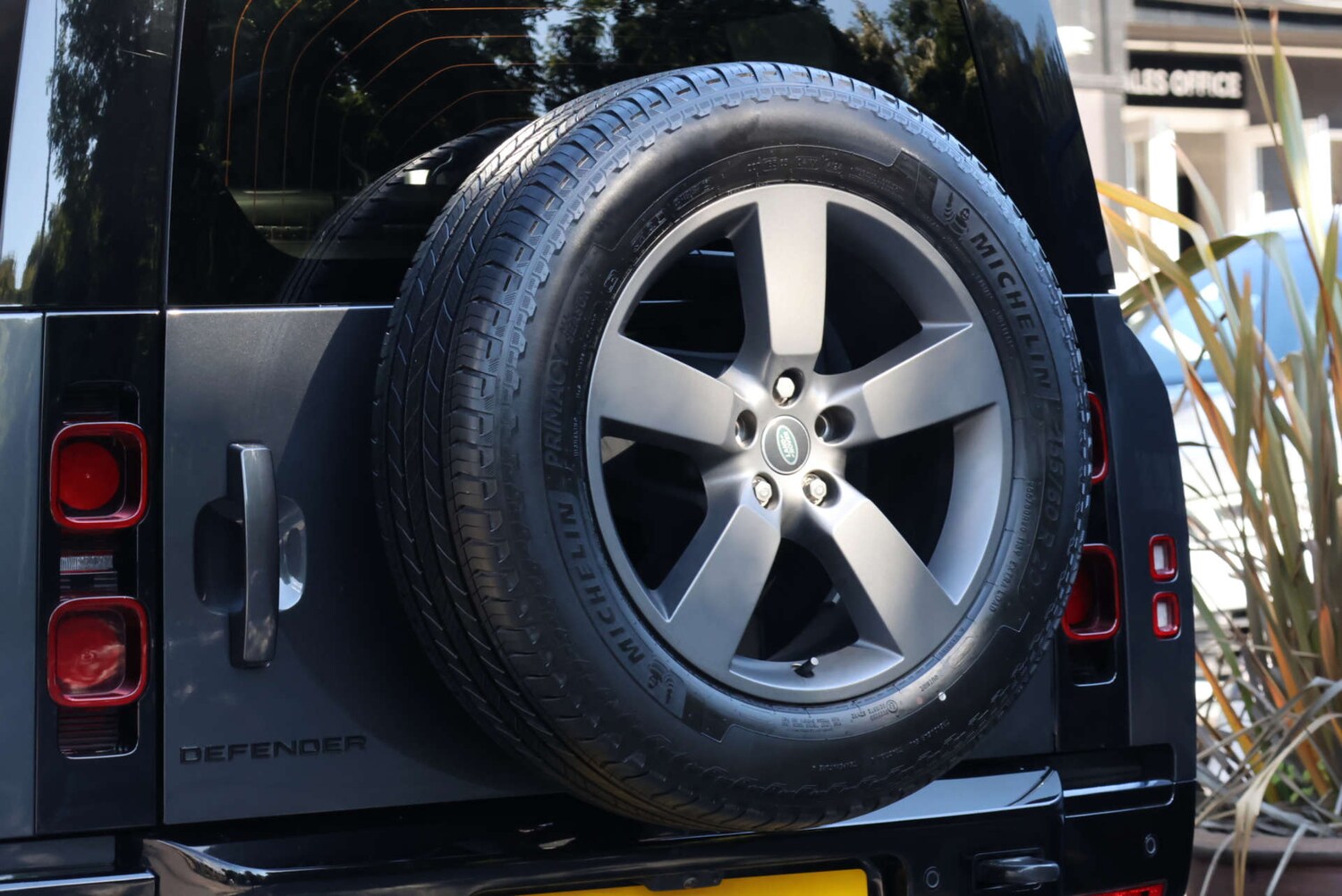 Used Land Rover Defender 2025 for sale - 76038473: Photo 37