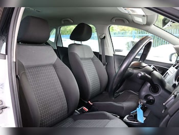Used Volkswagen Polo 2017 for sale - 75819122: Photo