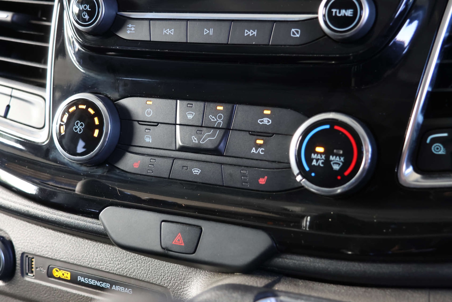 Used Ford Transit Custom 2020 for sale - 76118390: Photo 24