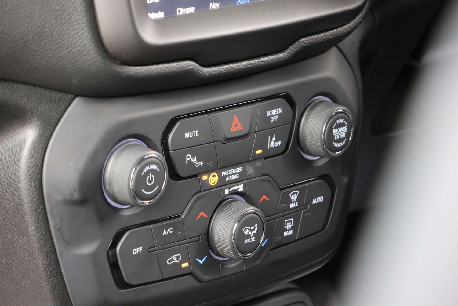 Used Jeep Renegade 2020 for sale - 76235447: Photo 11