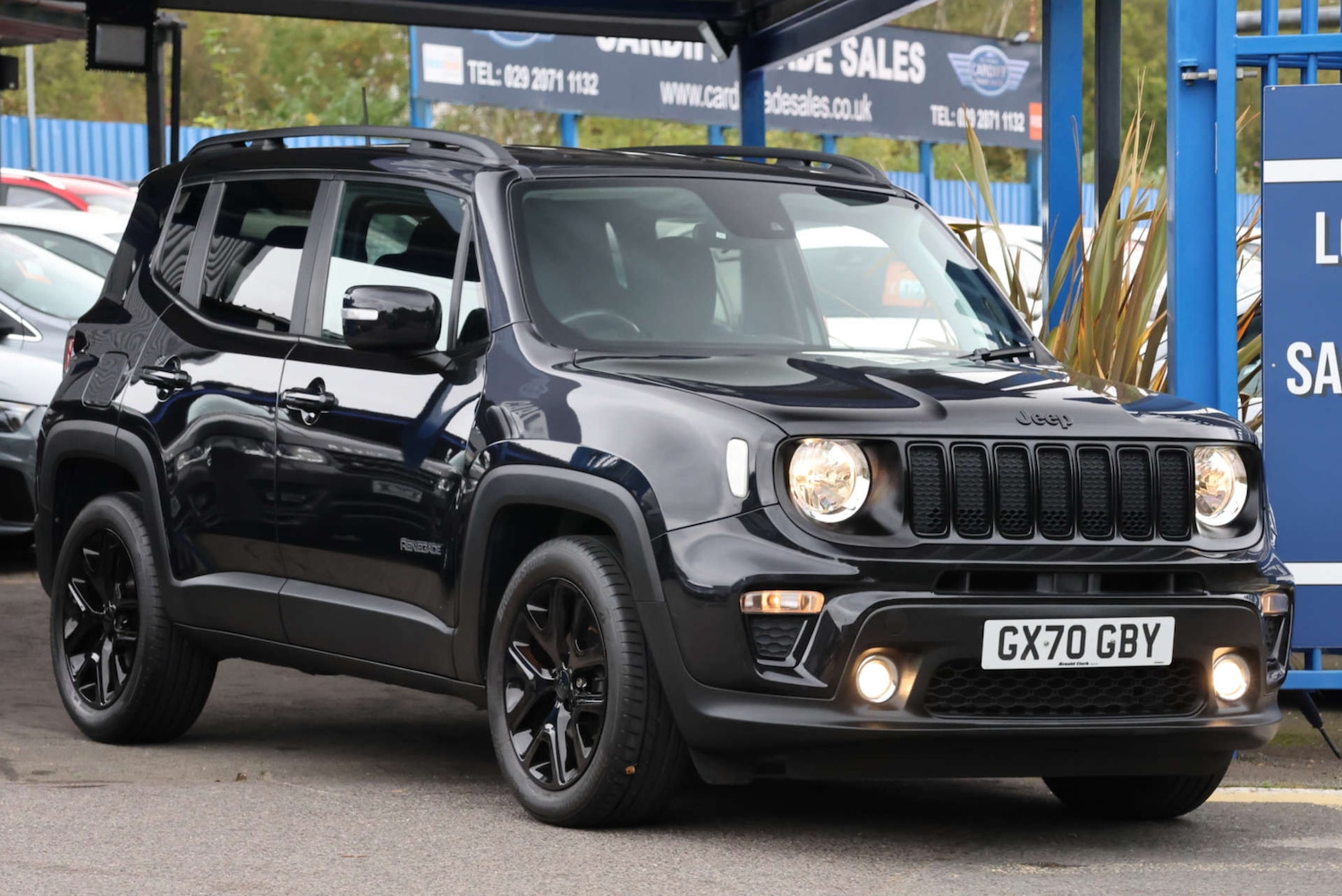 Used Jeep Renegade 2020 for sale - 76235447: Photo 2