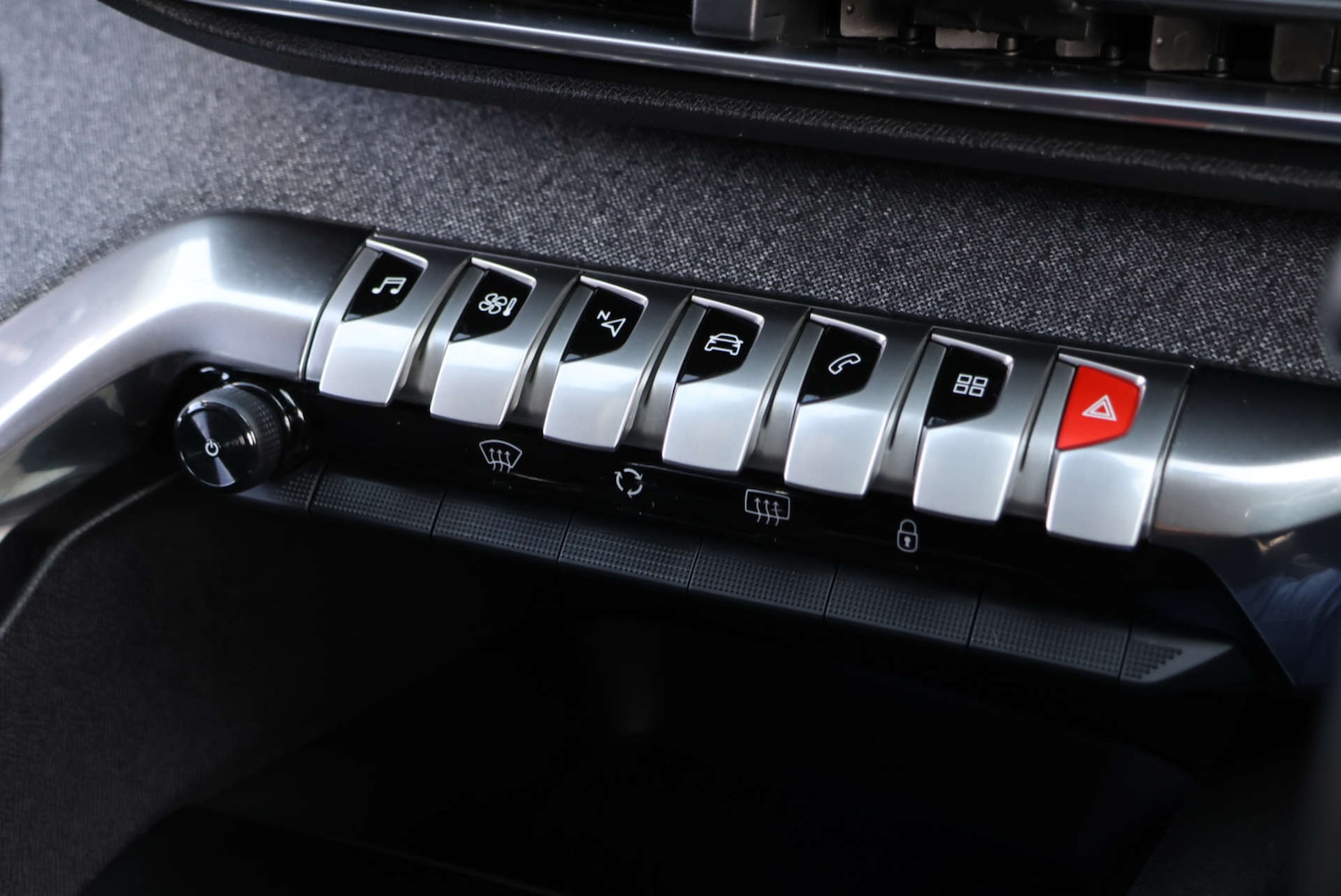 Used Peugeot 3008 2018 for sale - 77964908: Photo 20