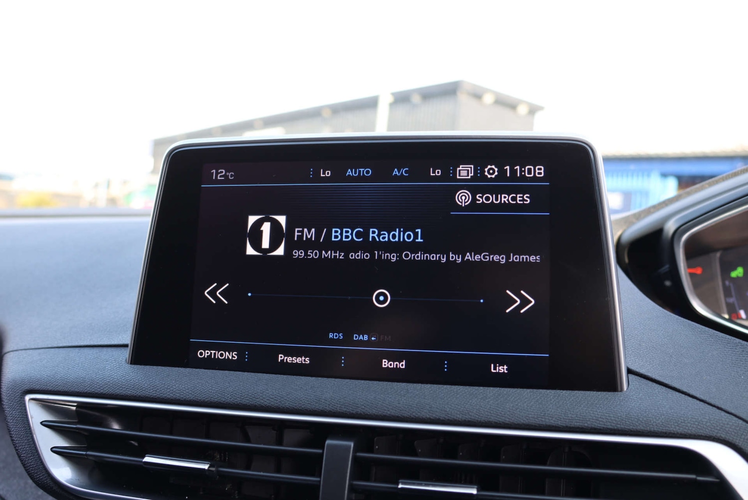 Used Peugeot 3008 2018 for sale - 77964908: Photo 25