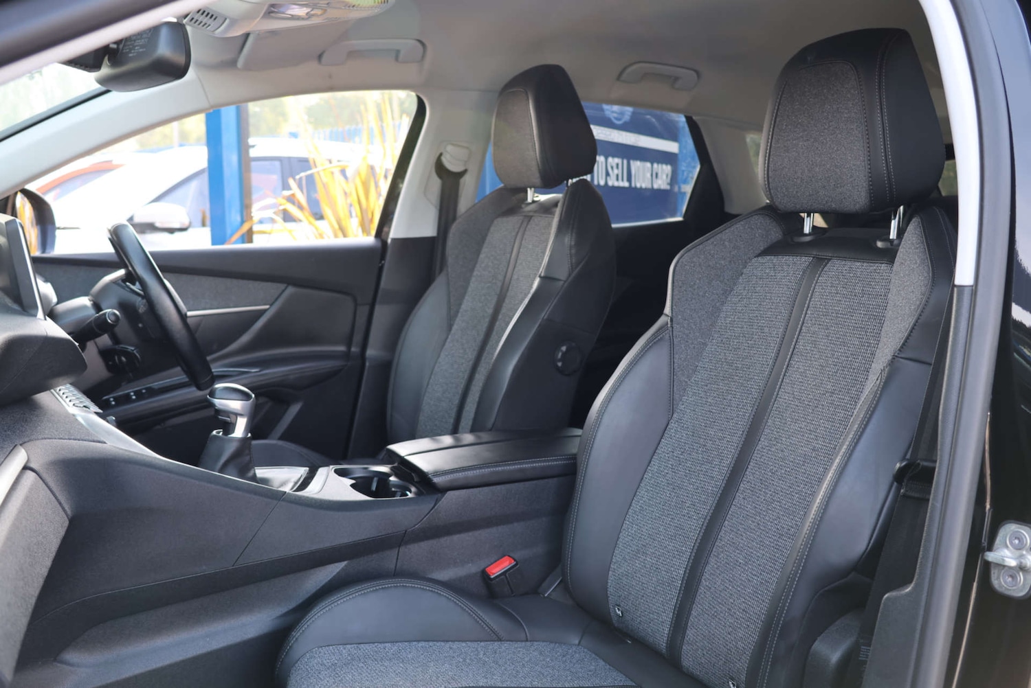 Used Peugeot 3008 2018 for sale - 77964908: Photo 8