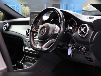 Used Mercedes-Benz GLA 2018 for sale - 76266418: Photo 4