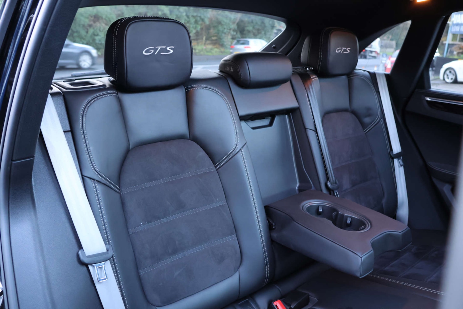 Used Porsche Macan 2018 for sale - 76829726: Photo 10