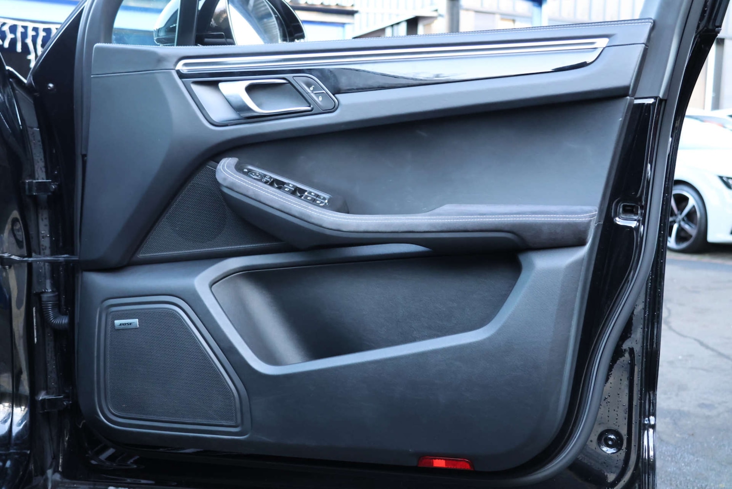 Used Porsche Macan 2018 for sale - 76829726: Photo 29