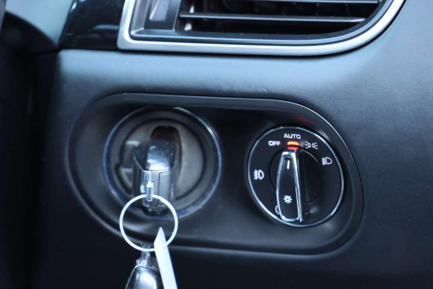 Used Porsche Macan 2018 for sale - 76829726: Photo 32