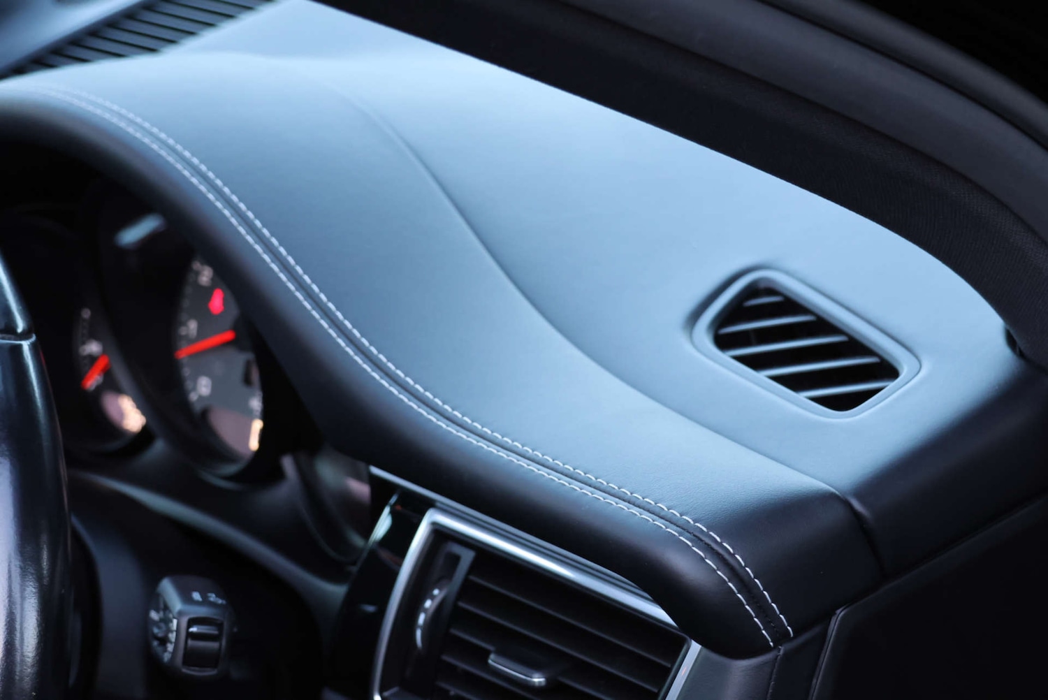 Used Porsche Macan 2018 for sale - 76829726: Photo 33