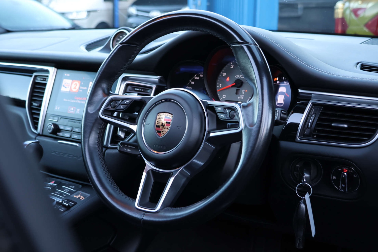 Used Porsche Macan 2018 for sale - 76829726: Photo 34