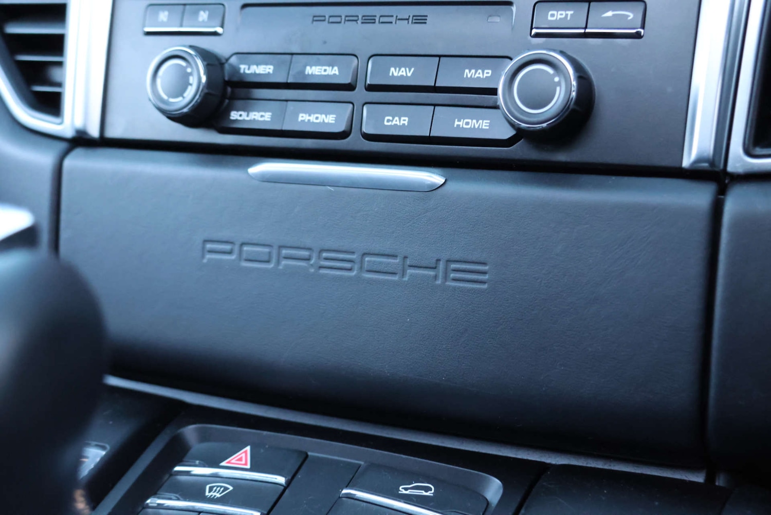 Used Porsche Macan 2018 for sale - 76829726: Photo 43