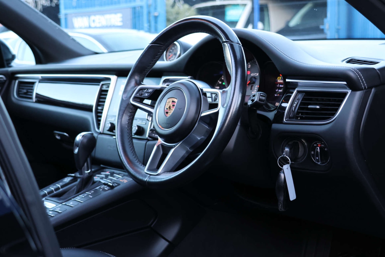 Used Porsche Macan 2018 for sale - 76829726: Photo 5